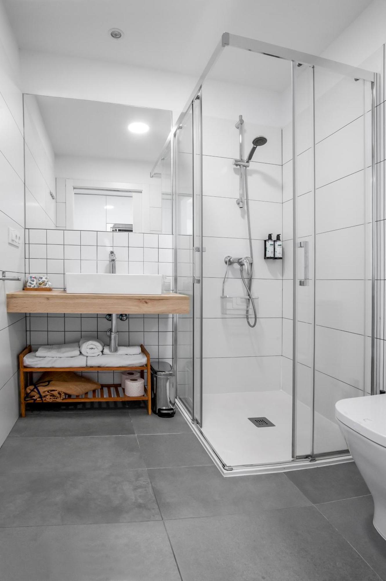 Snoe Hotel Camino Do Eume Apartamentos 폰테데우메 외부 사진