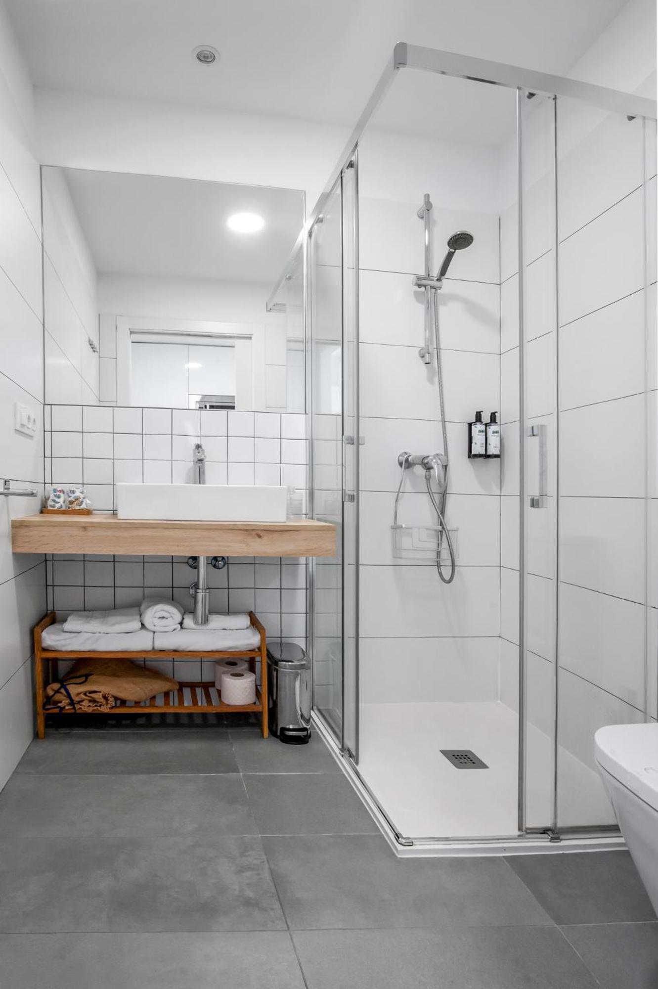 Snoe Hotel Camino Do Eume Apartamentos 폰테데우메 외부 사진